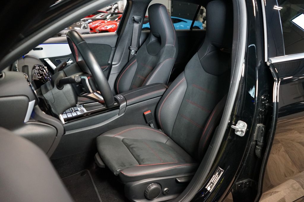 Mercedes-Benz A 200 2024