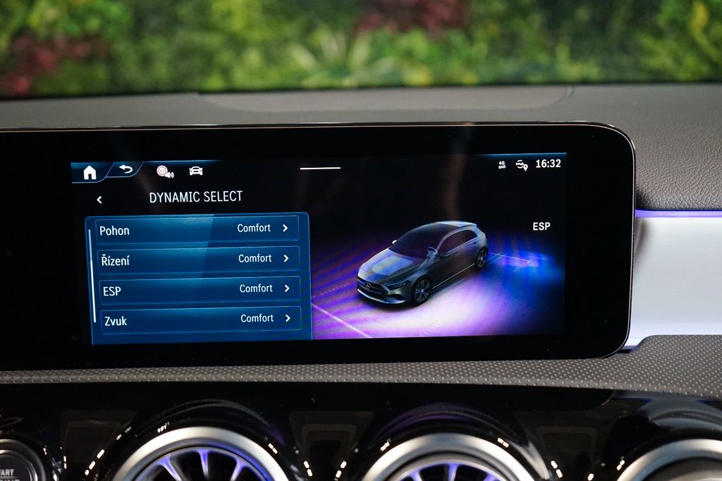 Mercedes-Benz A 200 2024