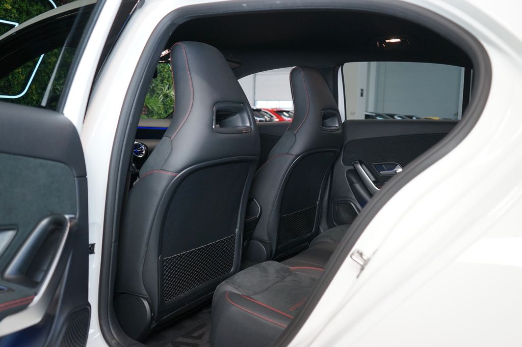 Mercedes-Benz A 200 2024