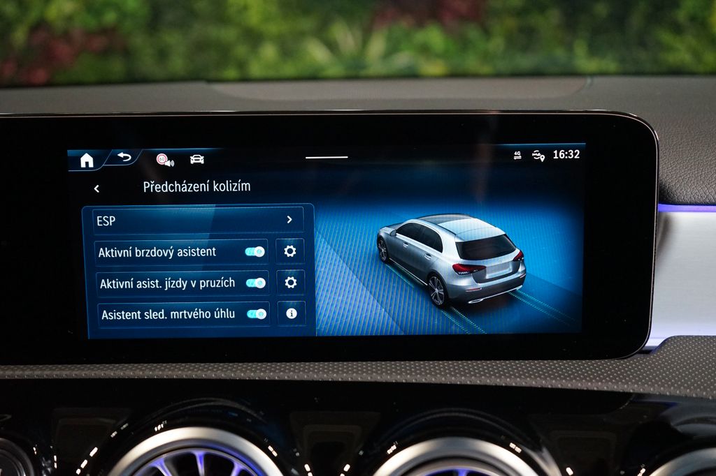 Mercedes-Benz A 200 2024