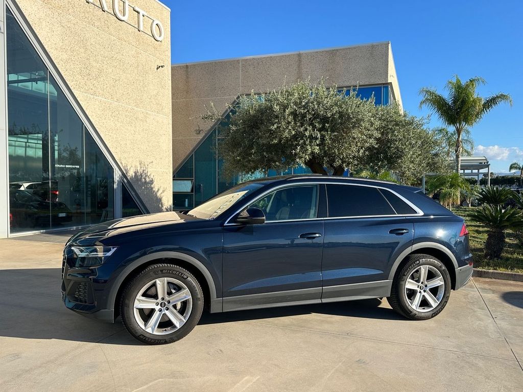 Audi Q8 2023