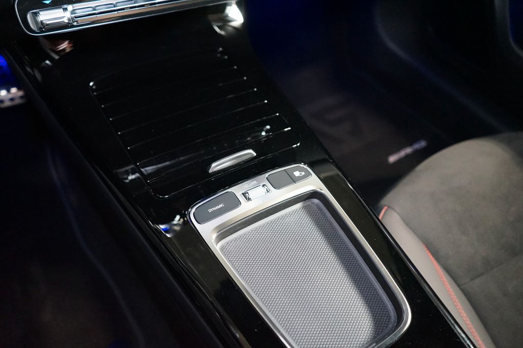 Mercedes-Benz A 200 2024