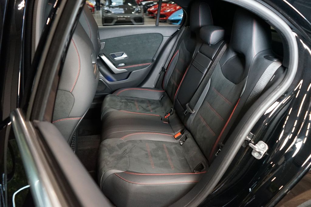 Mercedes-Benz A 200 2024