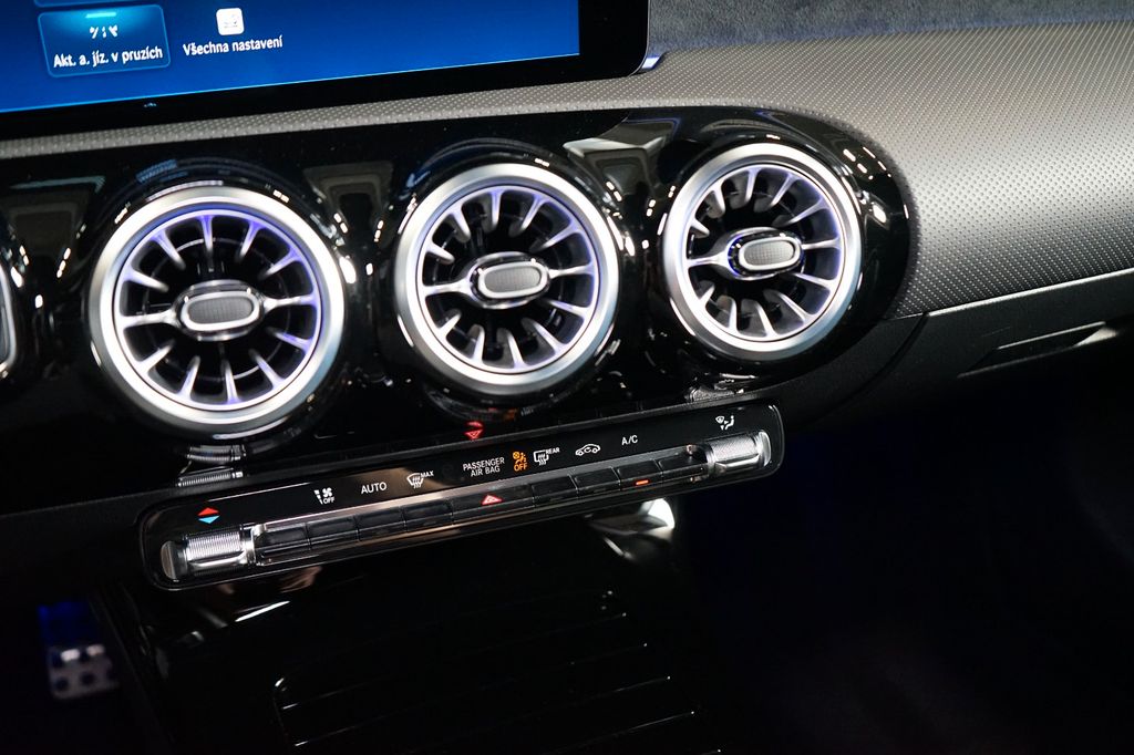 Mercedes-Benz A 200 2024