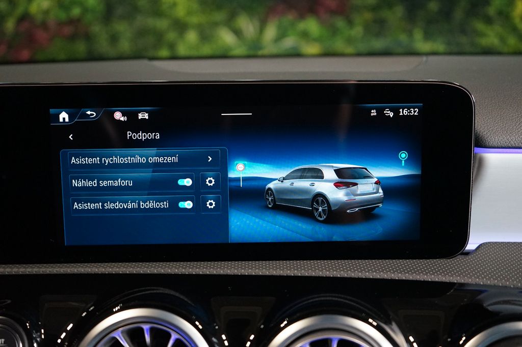 Mercedes-Benz A 200 2024