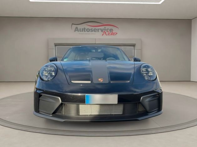 Porsche 992 2025