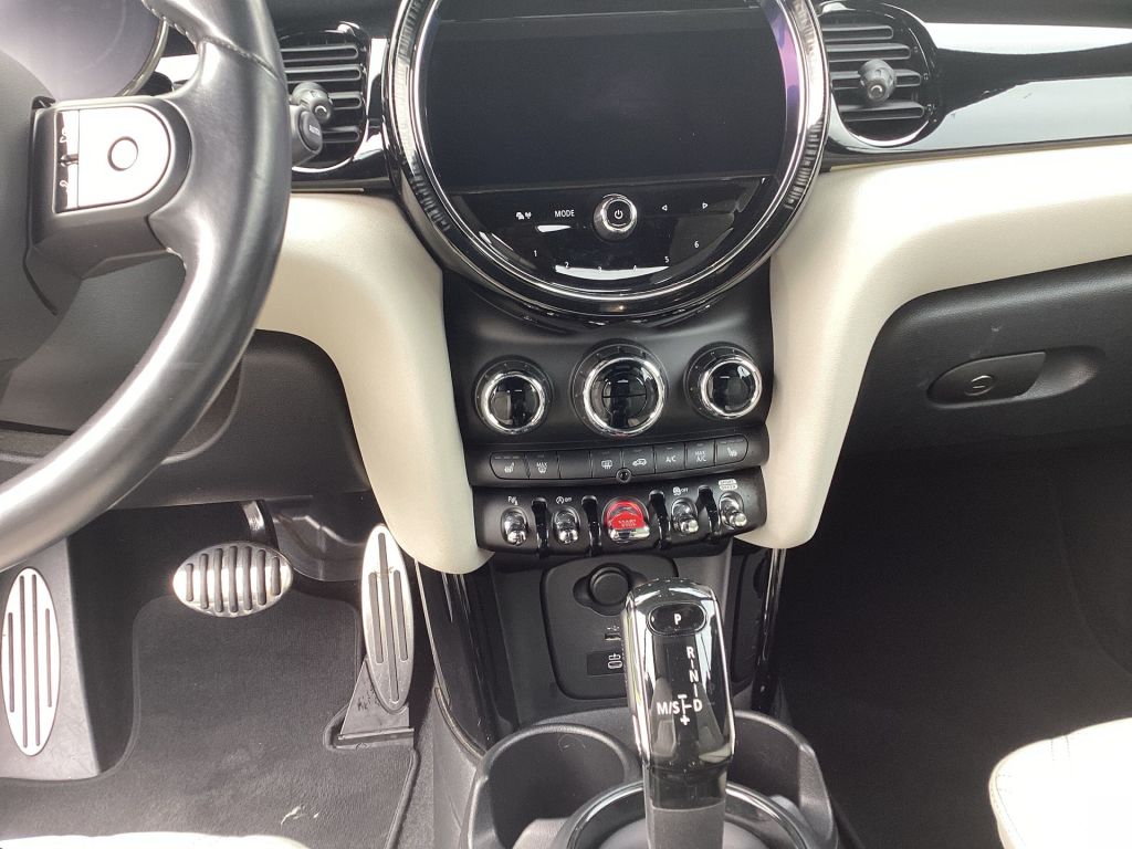 MINI John Cooper Works Cabrio 2022