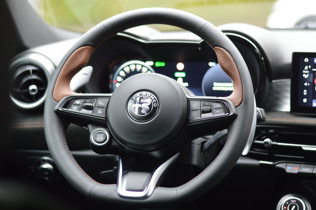 Alfa Romeo Tonale 2025