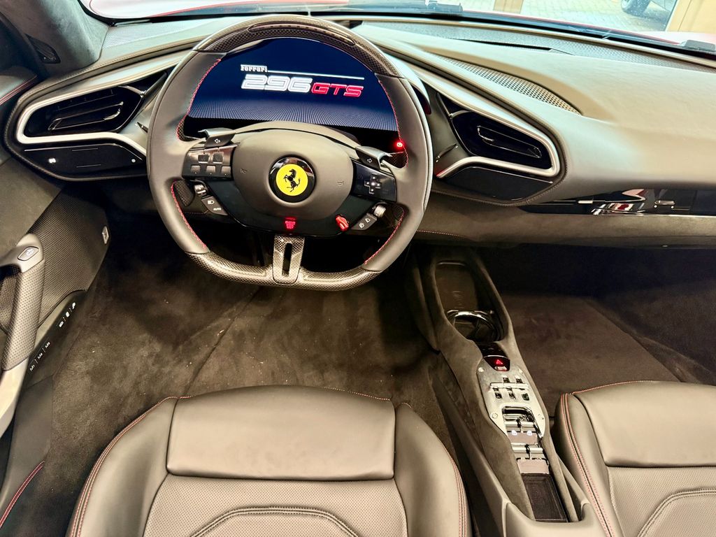 Ferrari 296 GTS 2025