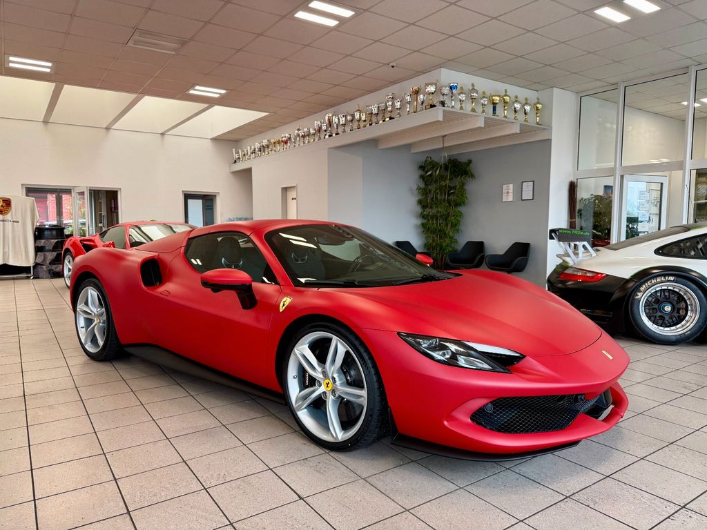 Ferrari 296 GTS 2025