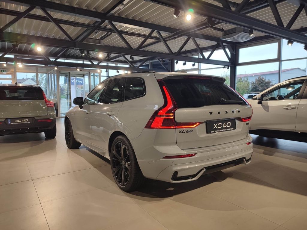 Volvo XC60 2025