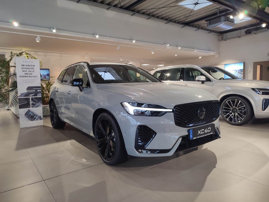 Volvo XC60 2025