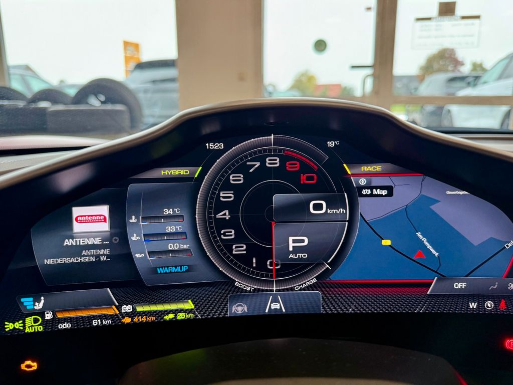 Ferrari 296 GTS 2025