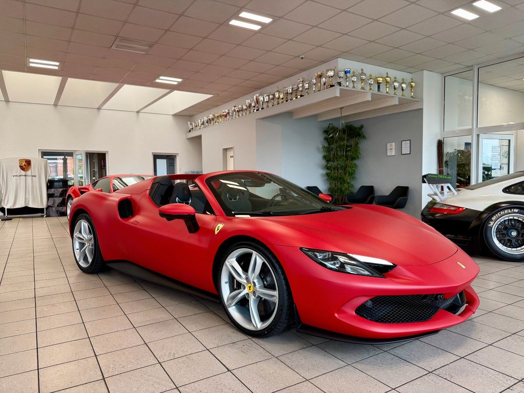 Ferrari 296 GTS 2025