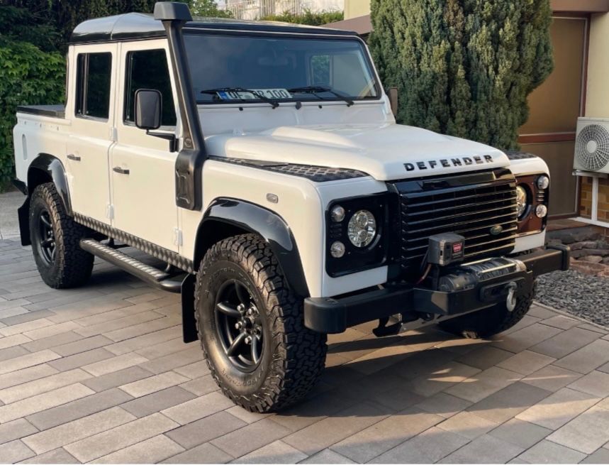 Land Rover Defender 2012