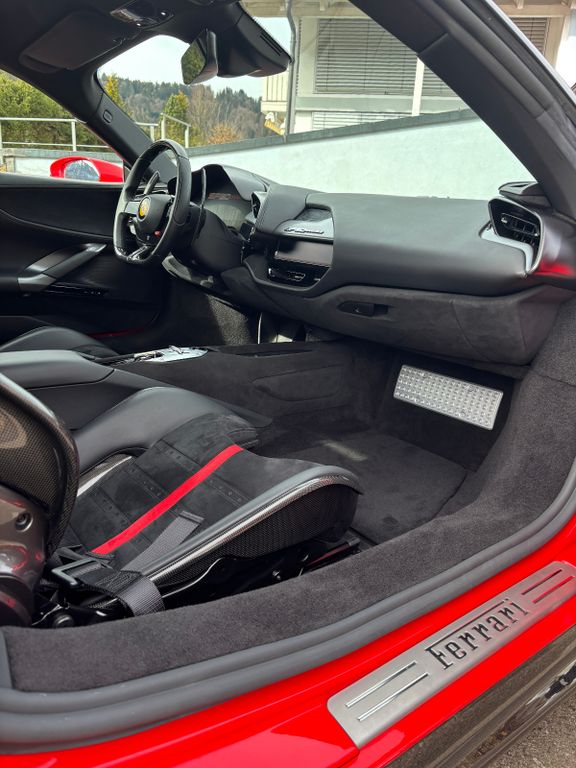 Ferrari SF90 2021