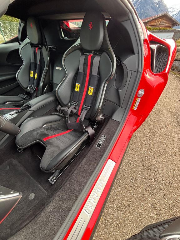 Ferrari SF90 2021