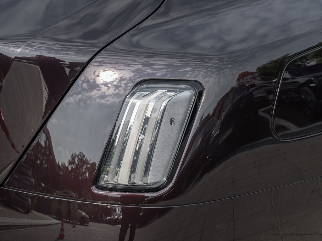 Rolls-Royce Spectre 2024