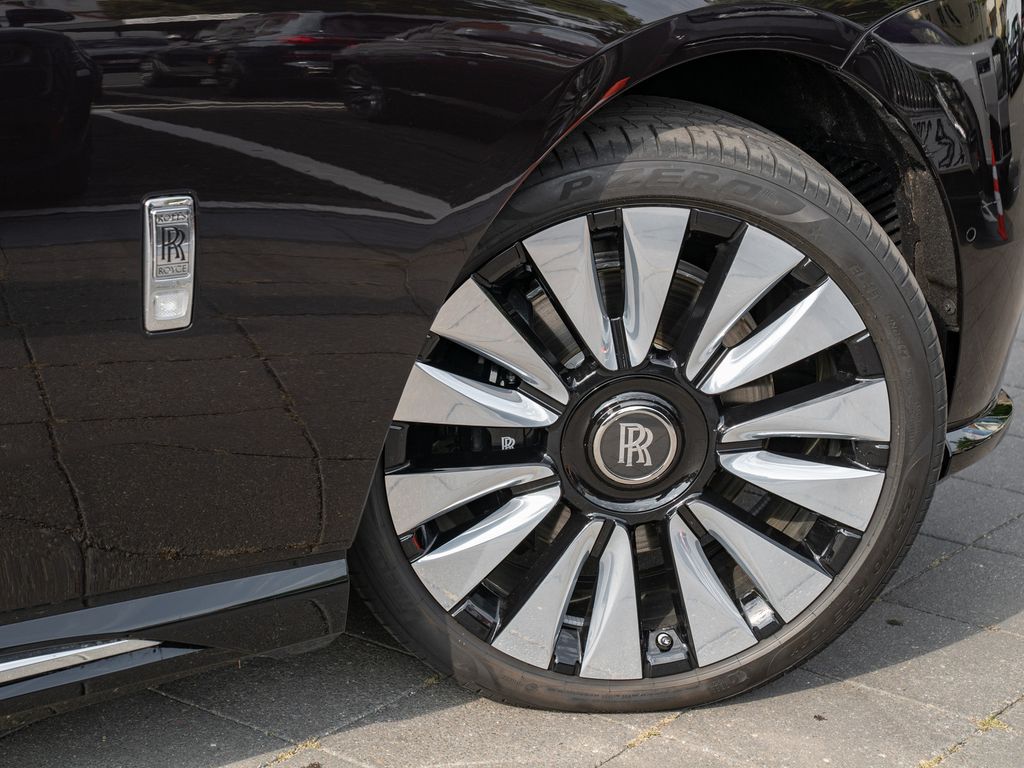 Rolls-Royce Spectre 2024