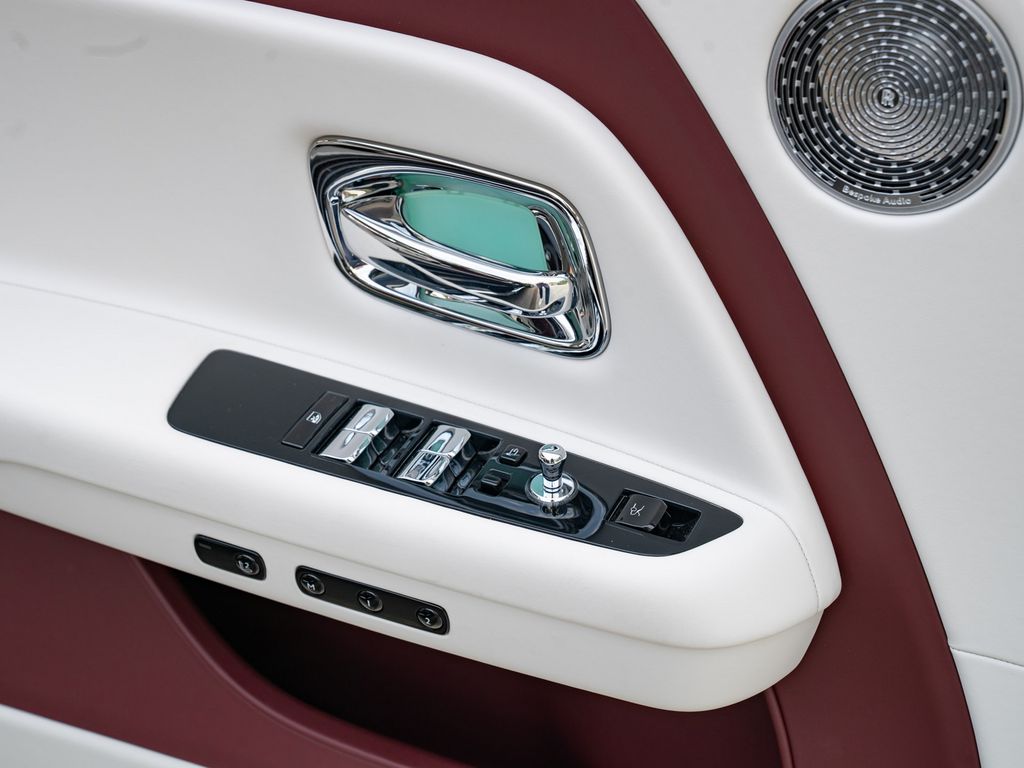 Rolls-Royce Spectre 2024