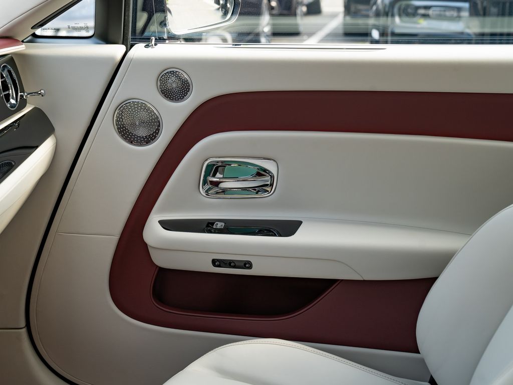 Rolls-Royce Spectre 2024