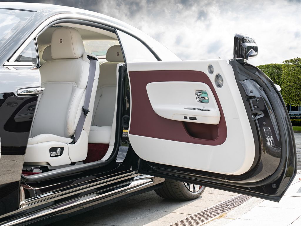 Rolls-Royce Spectre 2024