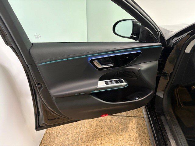 Mercedes-Benz E 220 2024