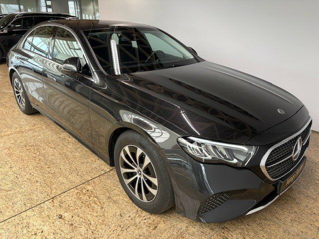 Mercedes-Benz E 220 2024