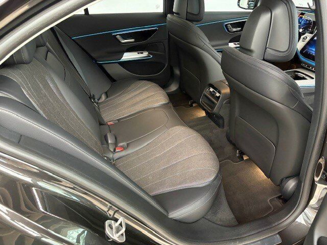 Mercedes-Benz E 220 2024