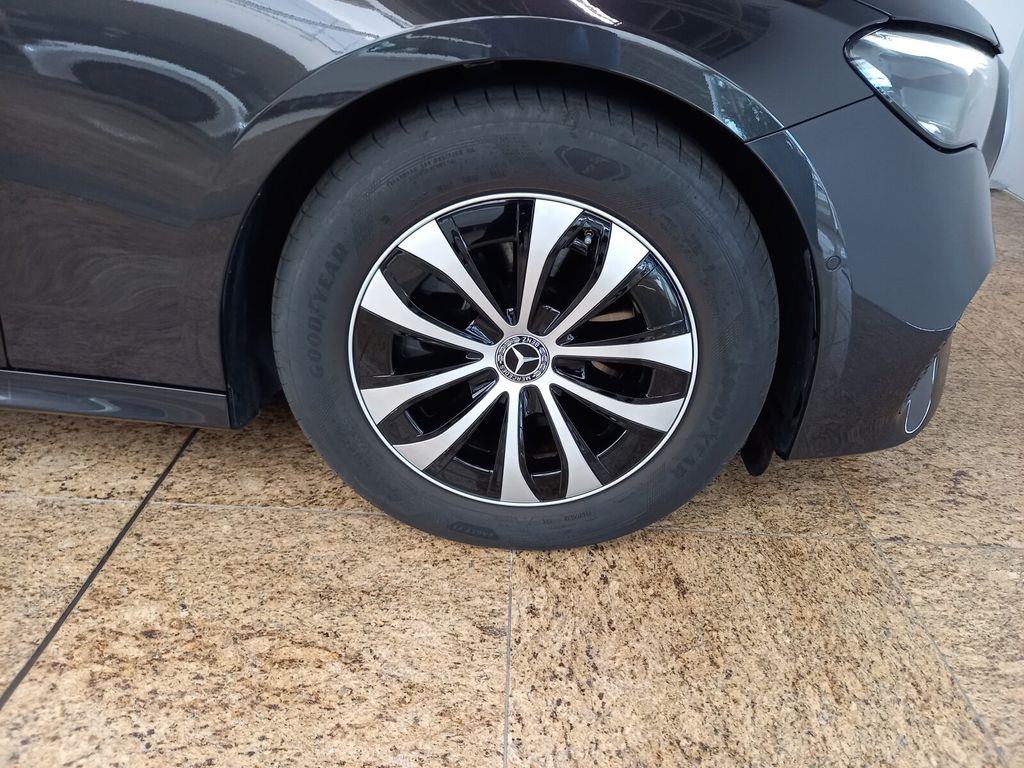 Mercedes-Benz E 220 2024