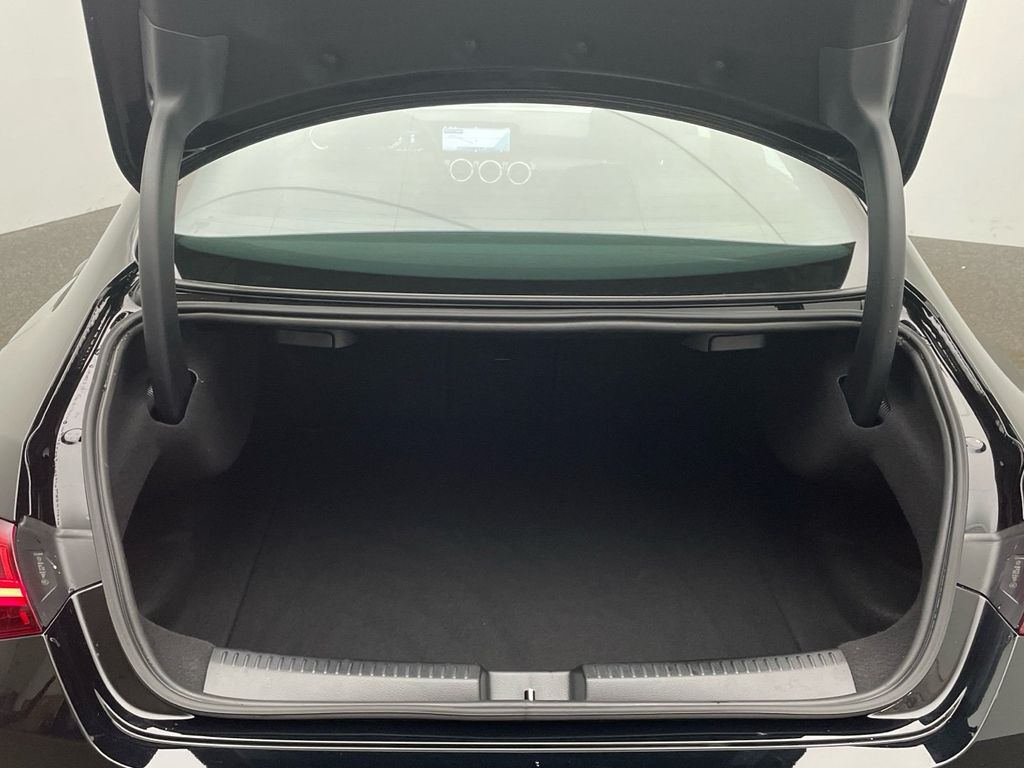 Mercedes-Benz CLA 180 2024