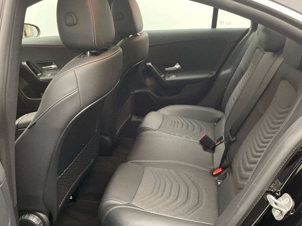 Mercedes-Benz CLA 180 2024