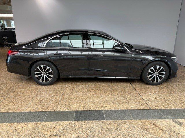 Mercedes-Benz E 220 2024