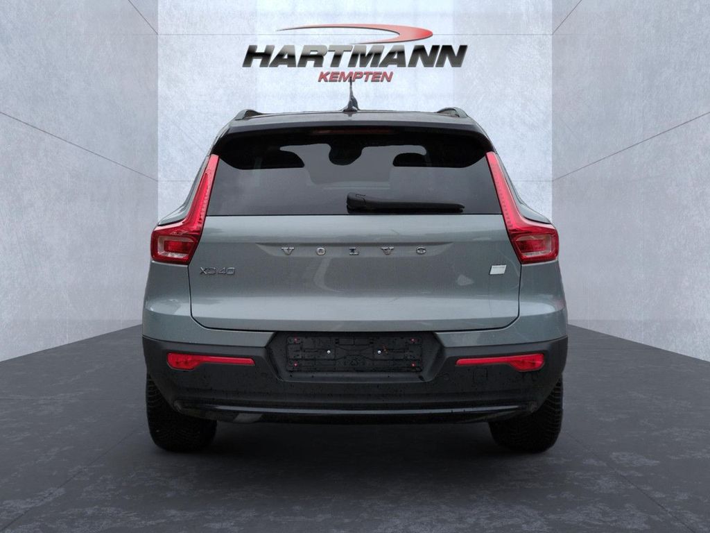 Volvo XC40 2025