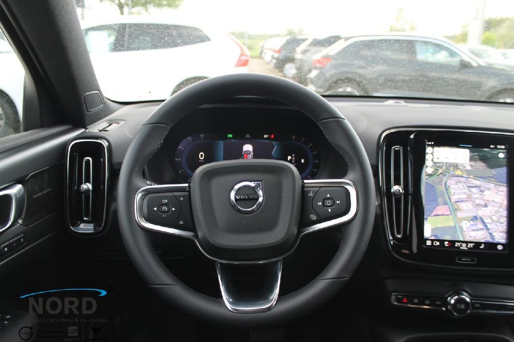 Volvo XC40 2023