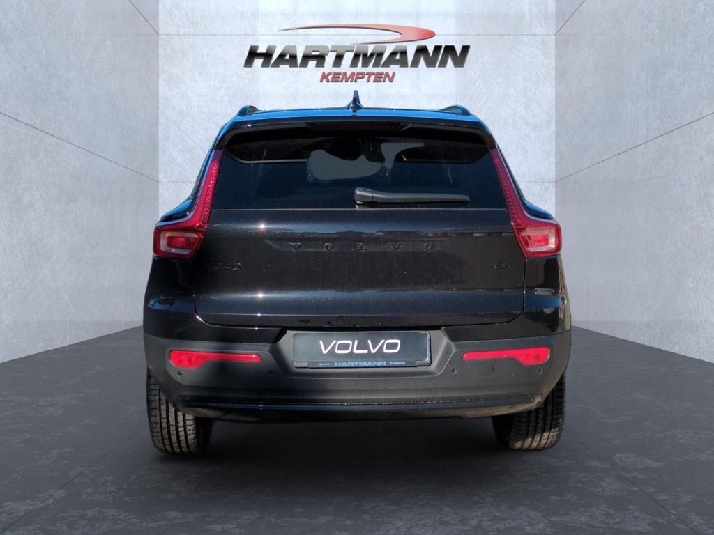 Volvo XC40 2025