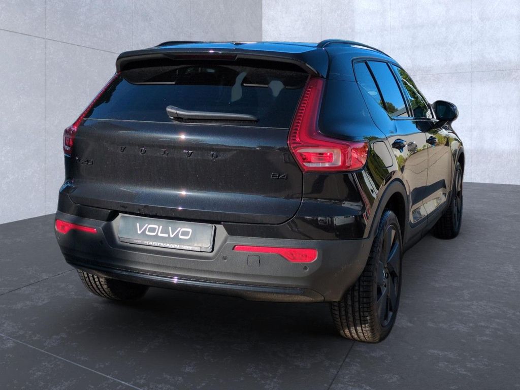 Volvo XC40 2025