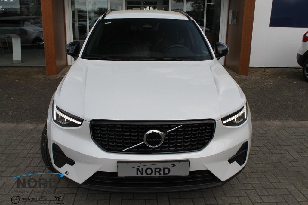 Volvo XC40 2023