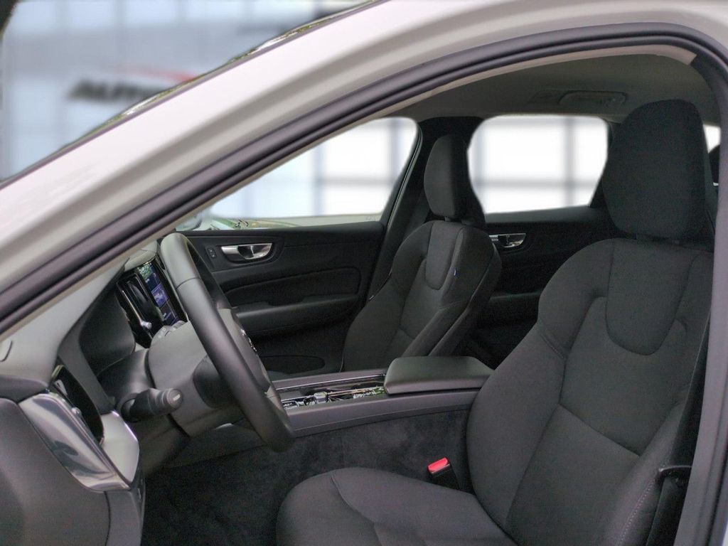 Volvo XC60 2022