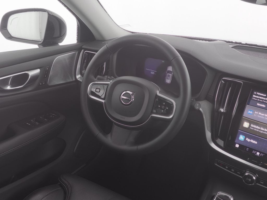 Volvo V60 Cross Country 2023
