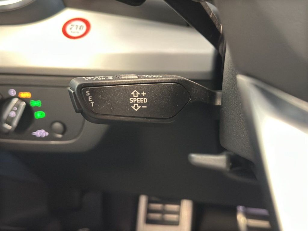Audi SQ5 2023