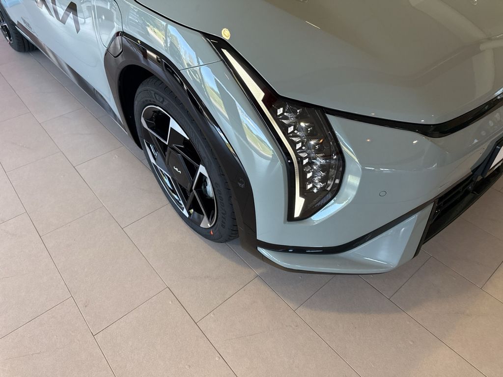 Kia EV4 2025