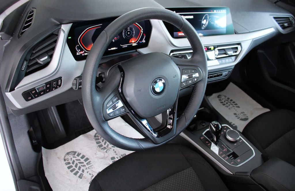 BMW 116 2022