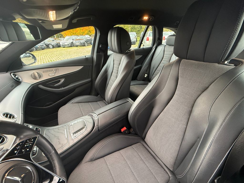 Mercedes-Benz E 300 2023