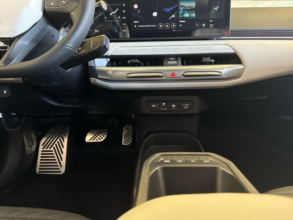 Kia EV4 2025