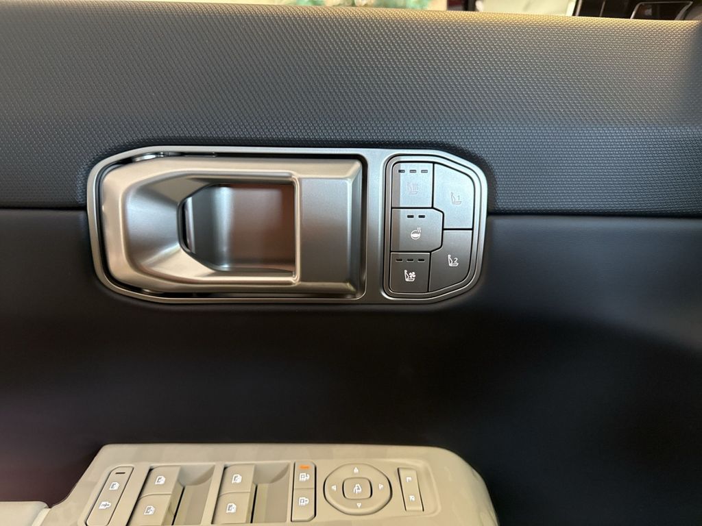 Kia EV4 2025