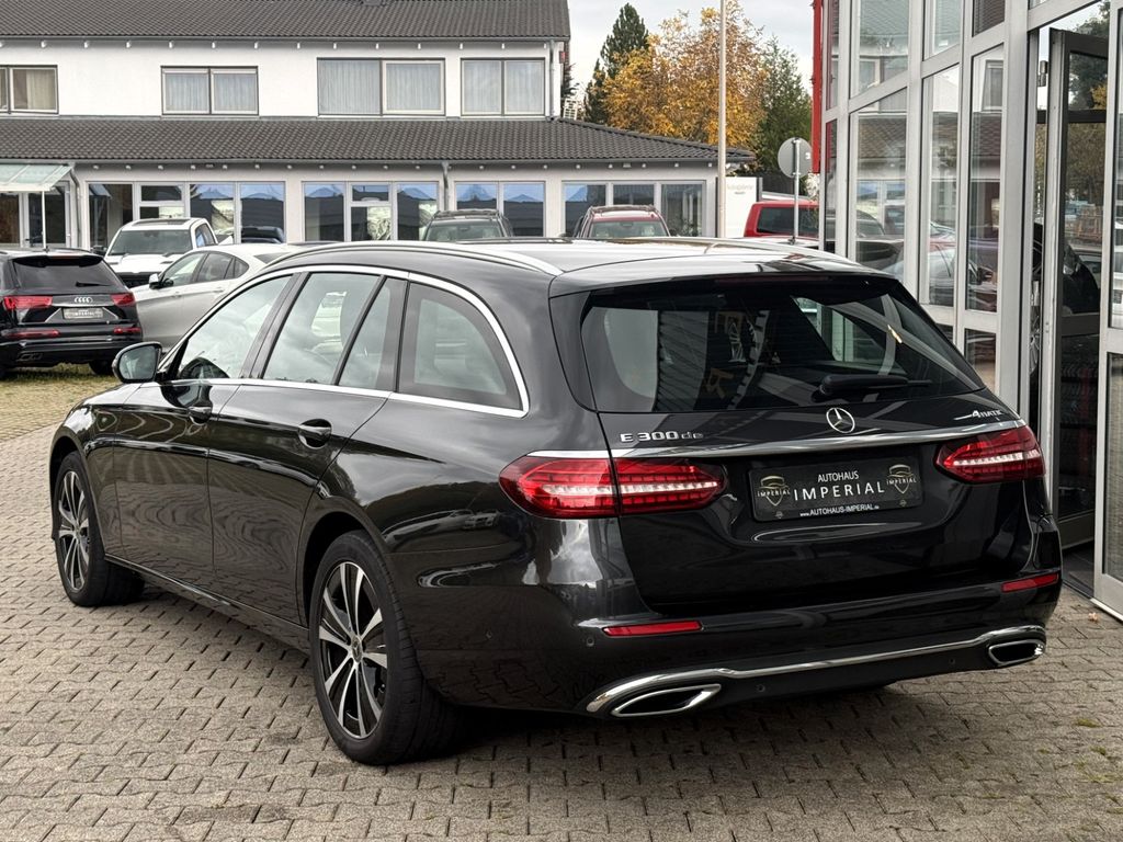Mercedes-Benz E 300 2023