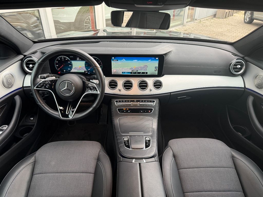 Mercedes-Benz E 300 2023