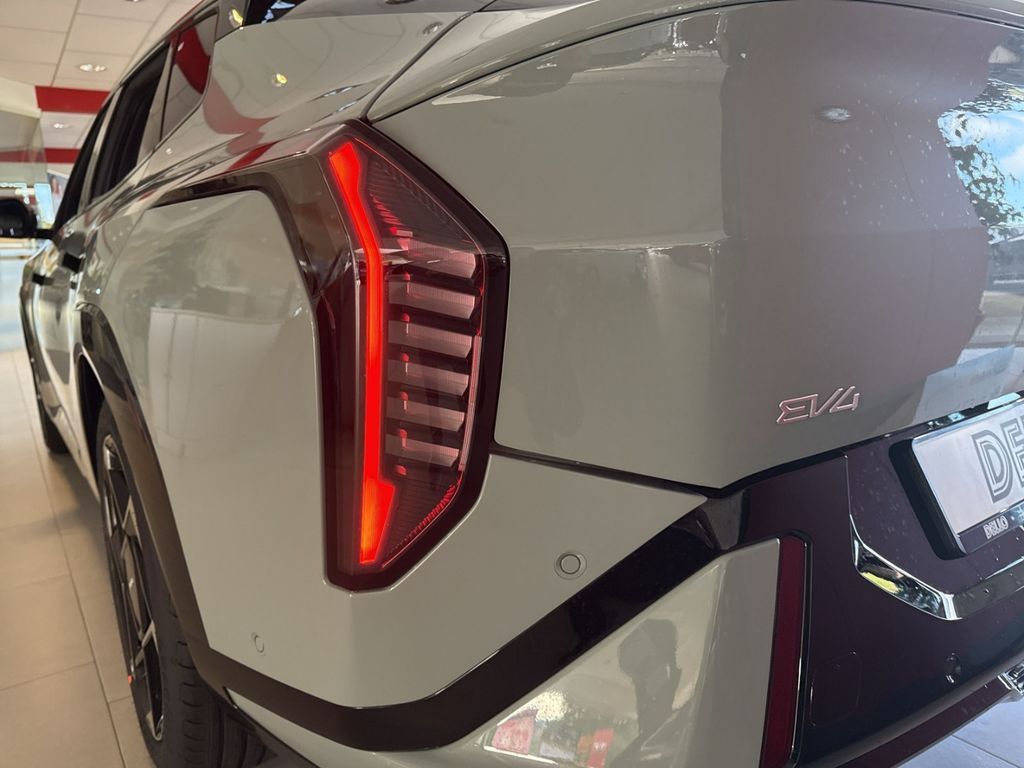 Kia EV4 2025