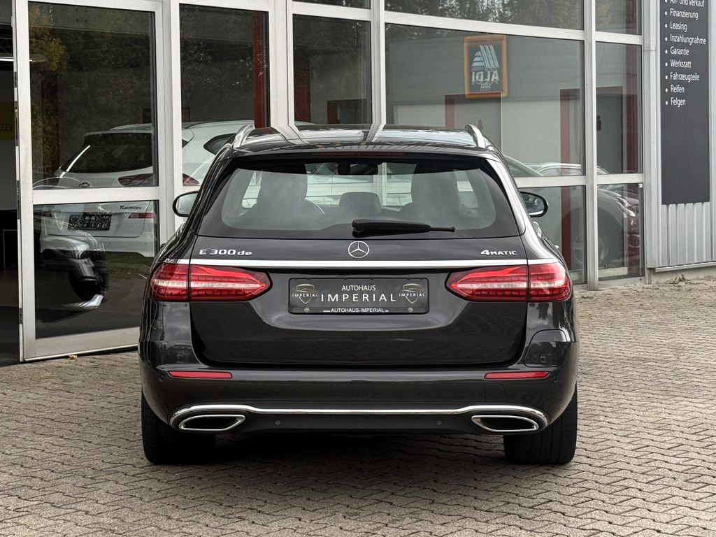 Mercedes-Benz E 300 2023